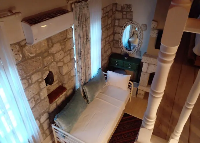 Отель Tasquartas 2*